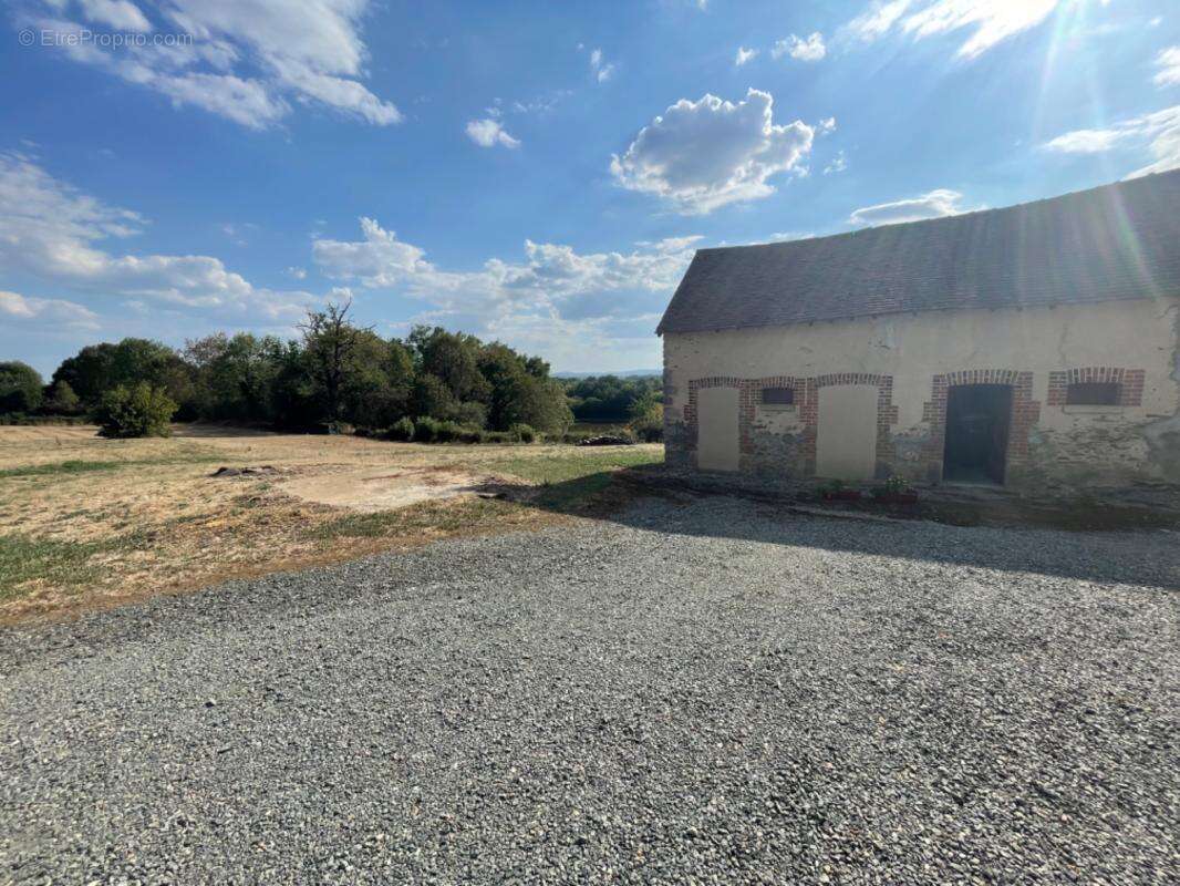 Ancienne ferme lourdoueix saint pierre (23) - photo 9