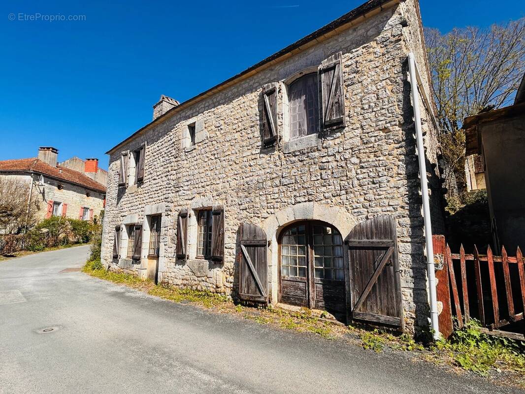 Maison à FRAYSSINET