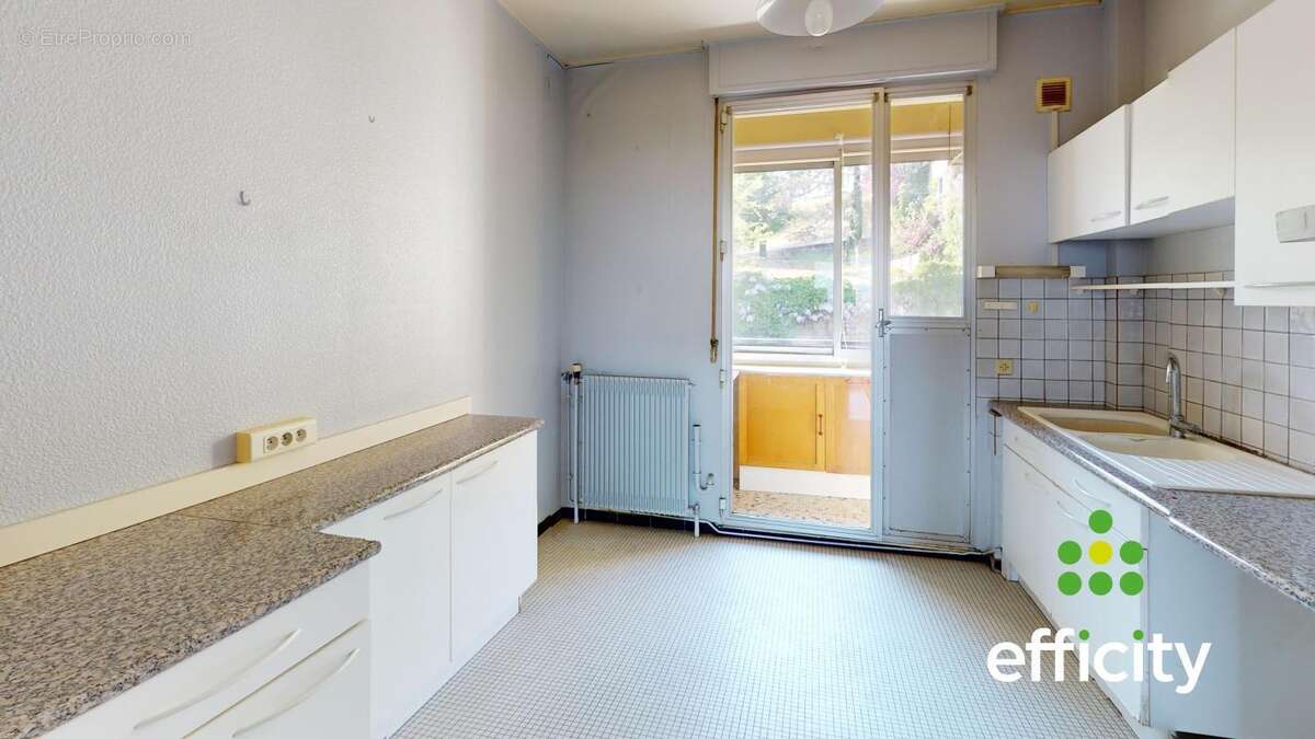 Appartement à LA MULATIERE