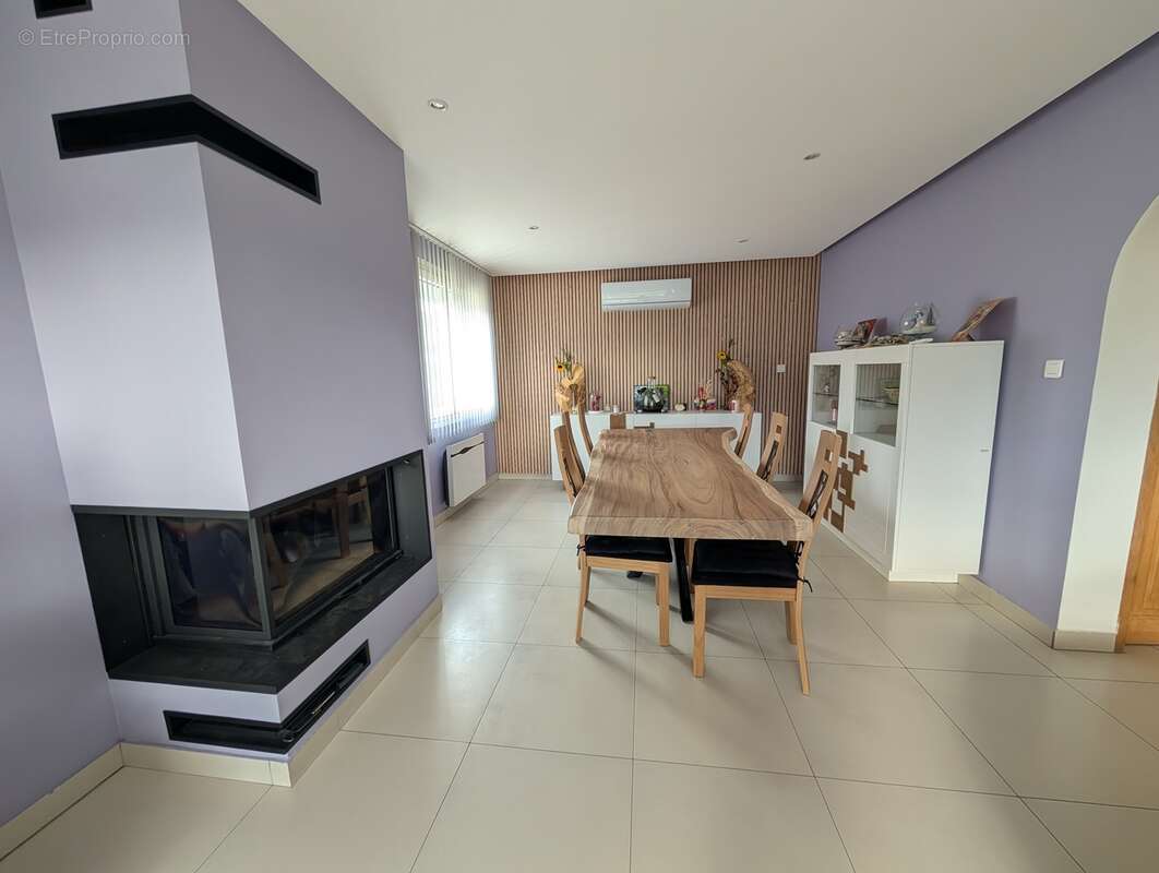 n°9 - Maison à SAINT-CHEF