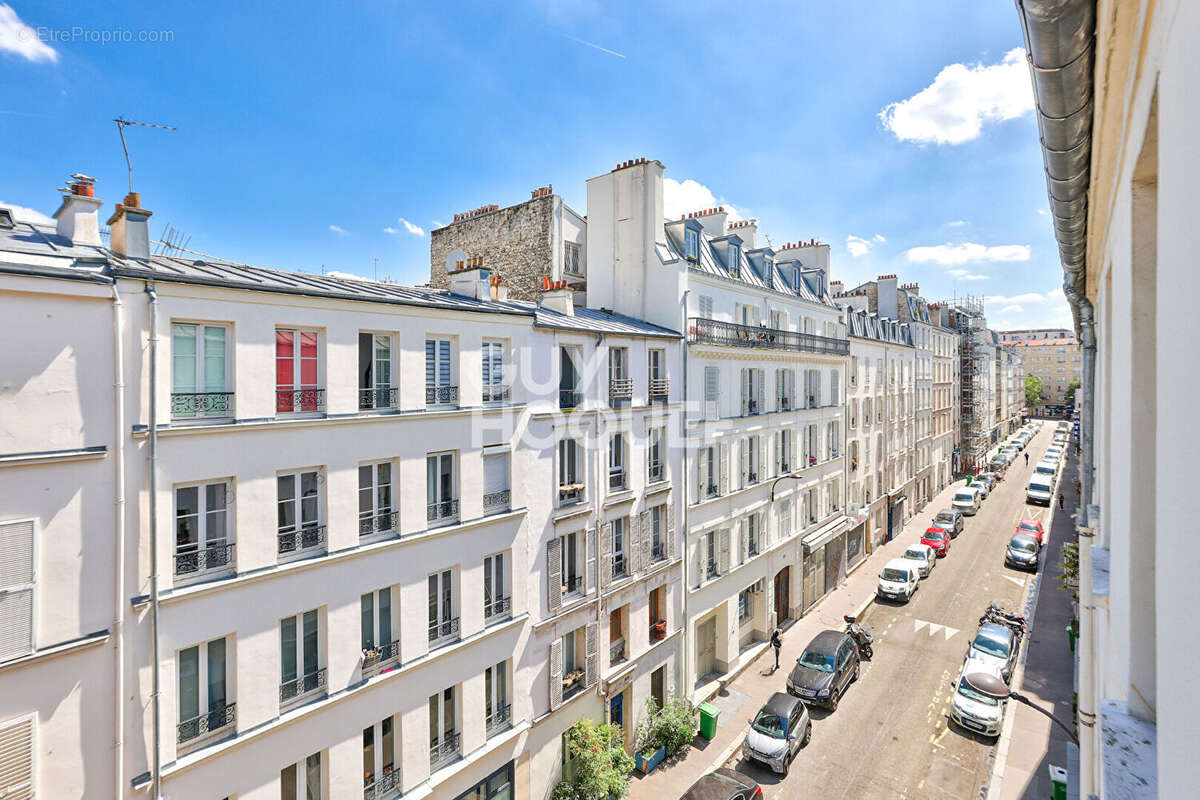 Appartement à PARIS-17E