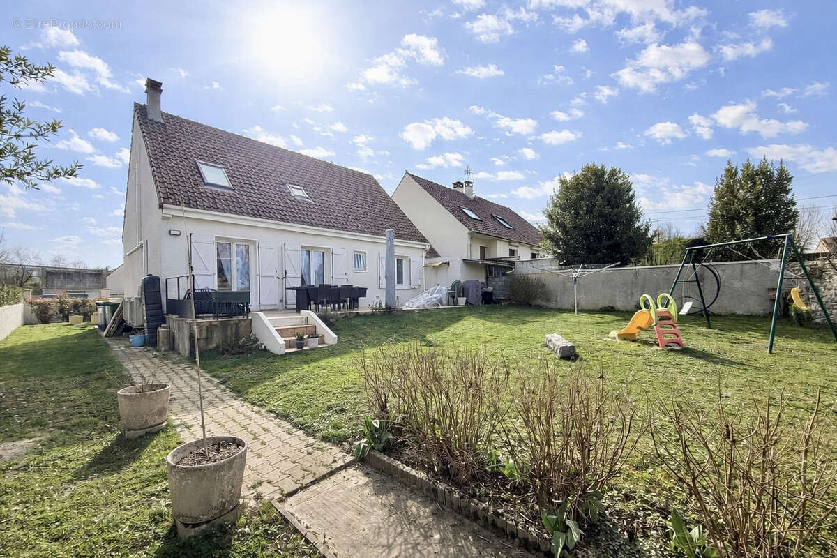 Maison familiale 4 chambres   130 m2   entièrement rénovée   terrain 515 m2 - photo 16