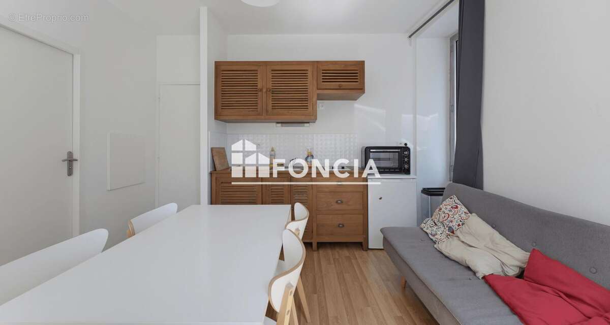 Les CHARTRONS – T1 de 29 m², lumineux, transformable en T2 - photo 5