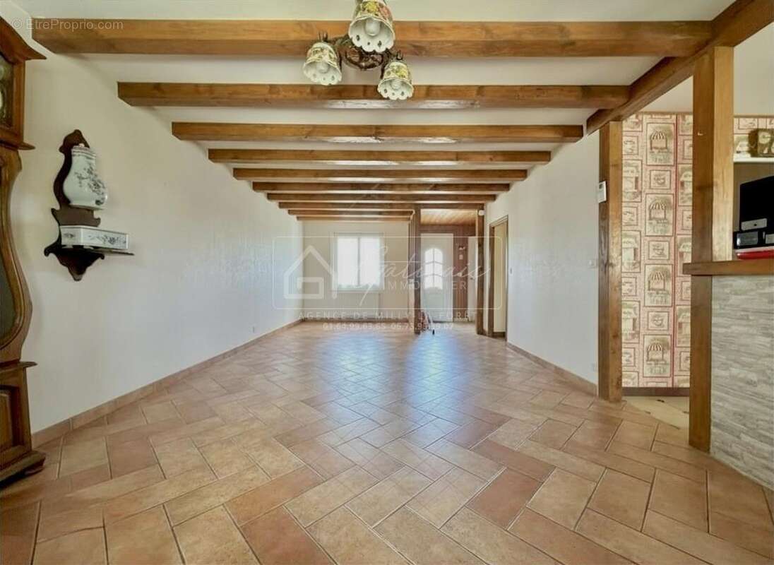 Maison à MILLY-LA-FORET