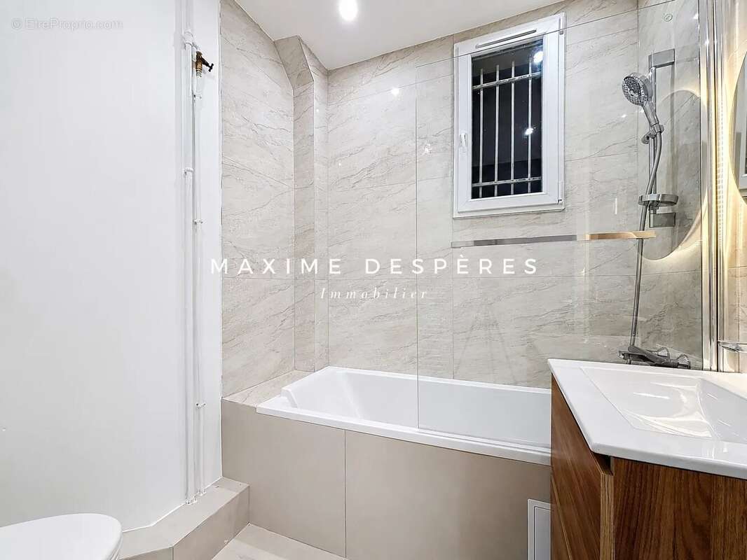 Appartement à PARIS-11E