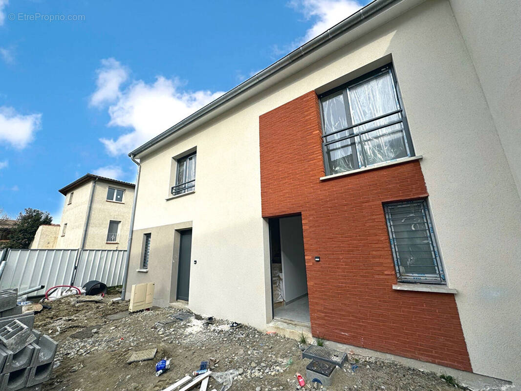 Maison à CASTANET-TOLOSAN