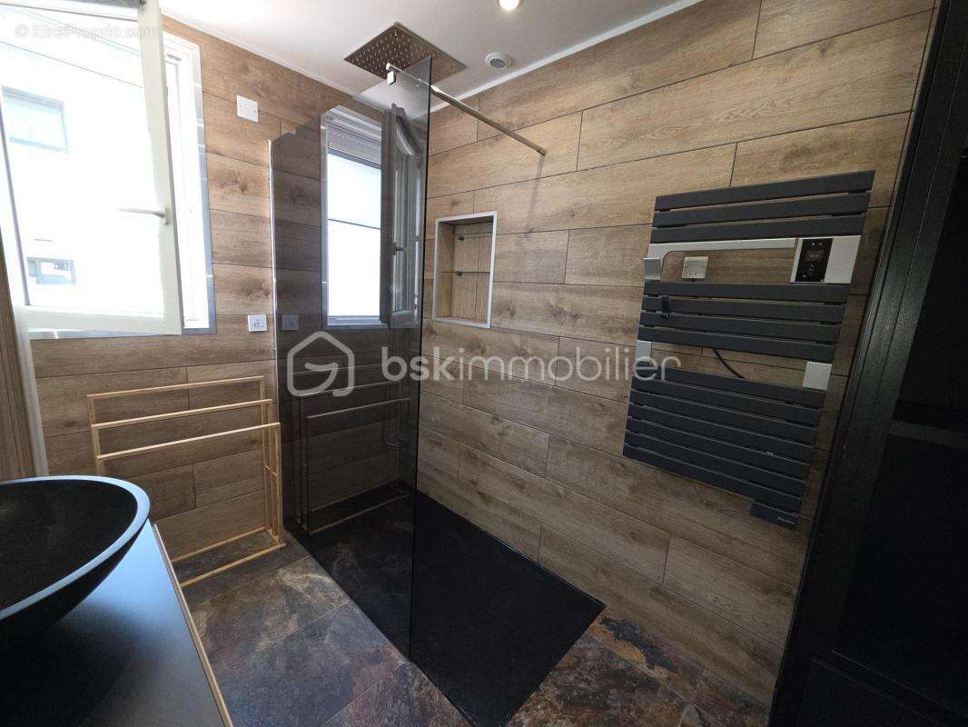 Appartement à SAINT-JEAN-DE-VEDAS