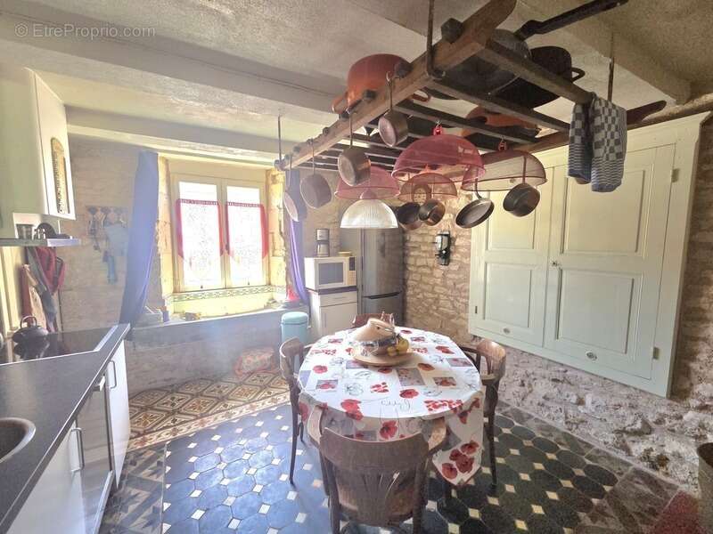 Maison de village à vendre en exclusivité 4 chambres, grange et jardin REVILLE AUX BOIS (55150) - photo 5