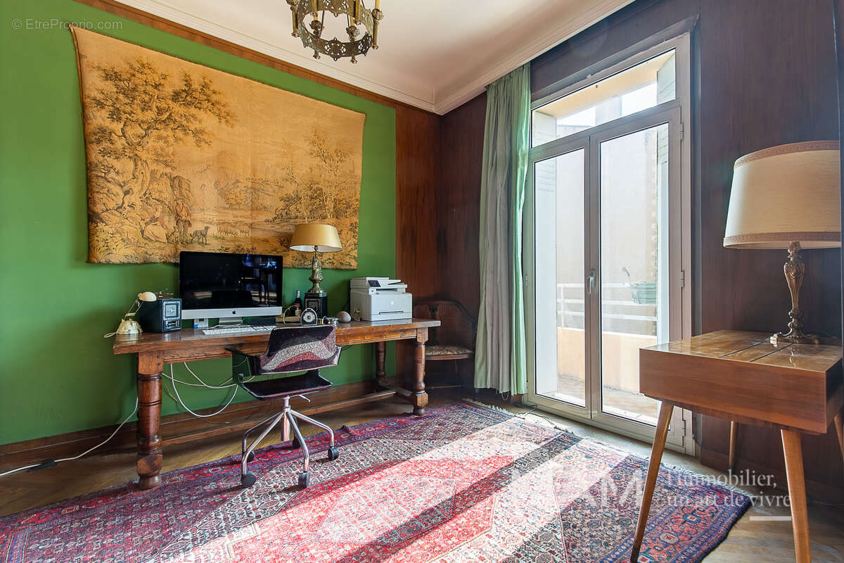 Appartement à MARSEILLE-7E