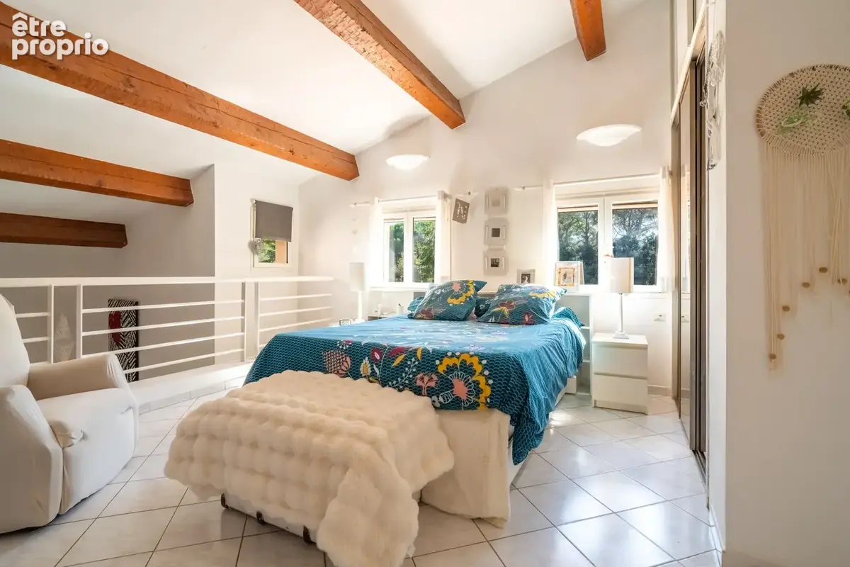 Villa avec piscine au calme - photo 15