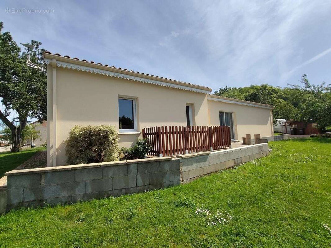 Vente Maison Civaux(86320) 184 434ï¿œ - photo 3