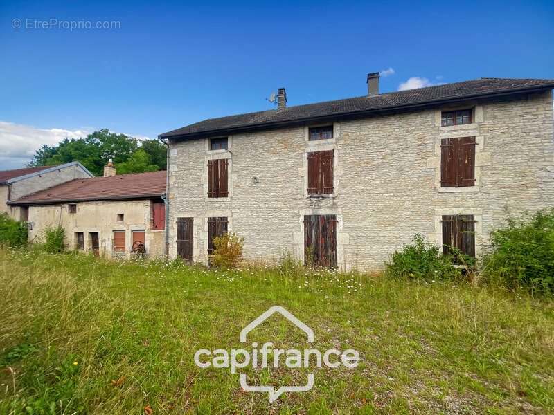 Ensemble immobilier à rénover - photo 7