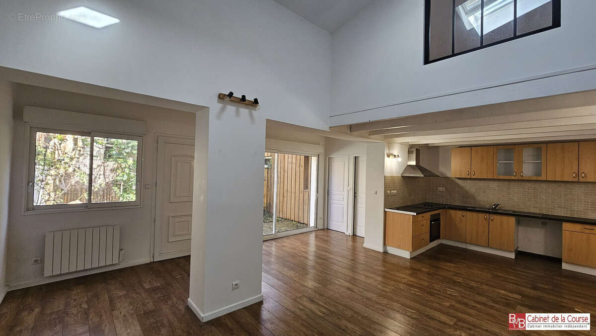 Appartement à BORDEAUX