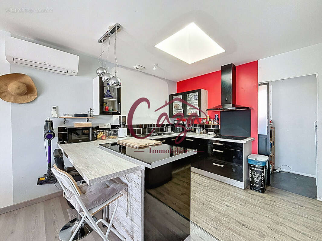 Maison à CAMBLANES-ET-MEYNAC