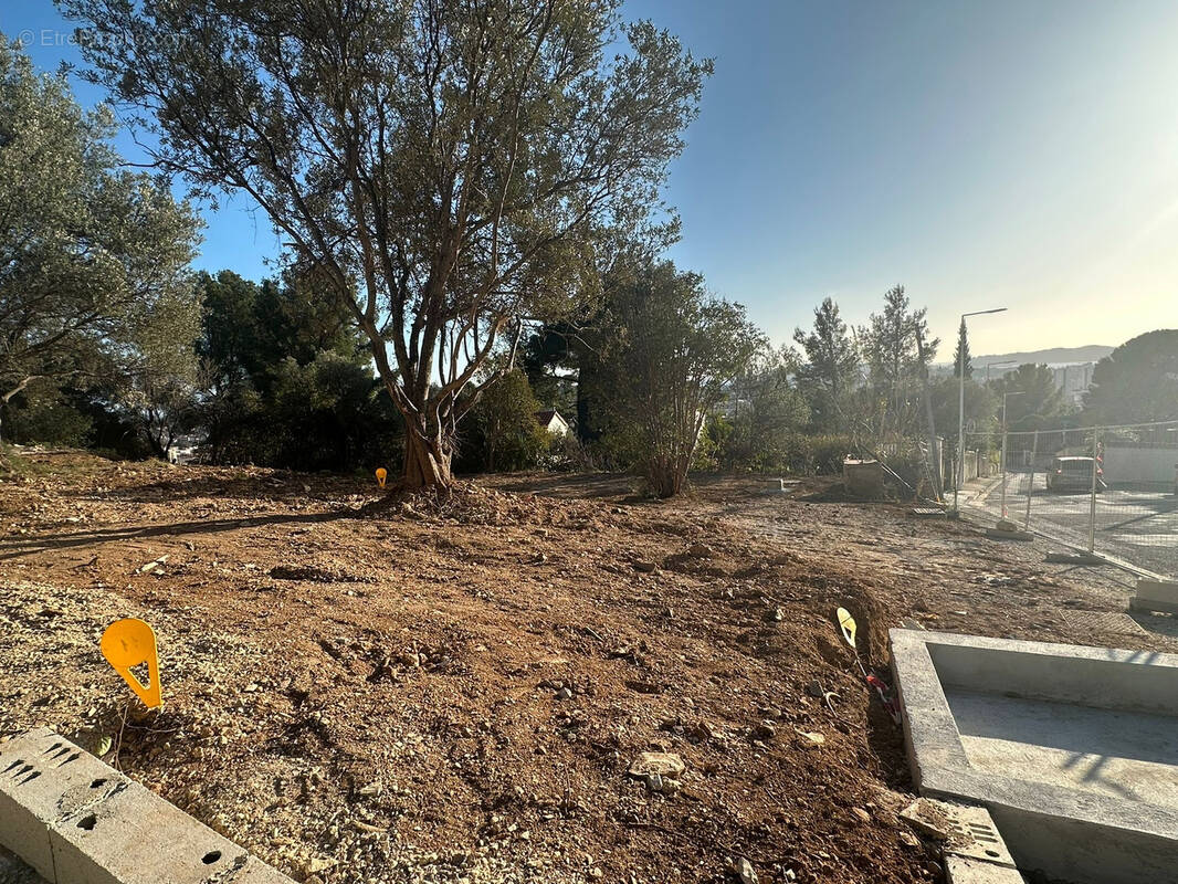 Terrain à TOULON