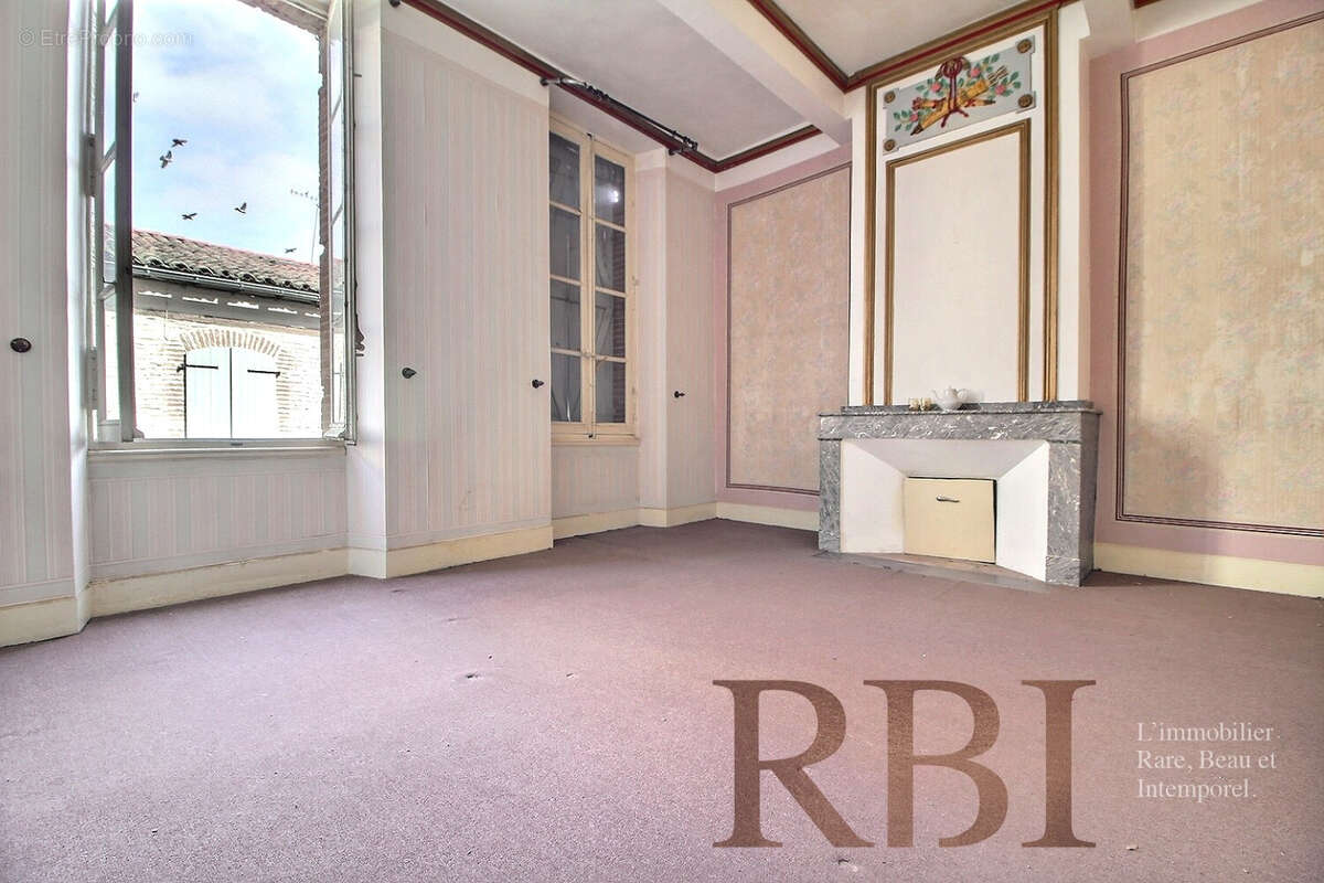 Maison à MONTESQUIEU-VOLVESTRE