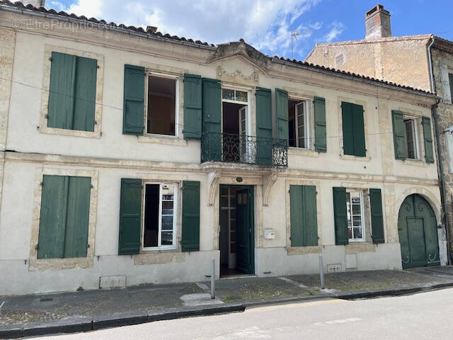 Maison à NERAC