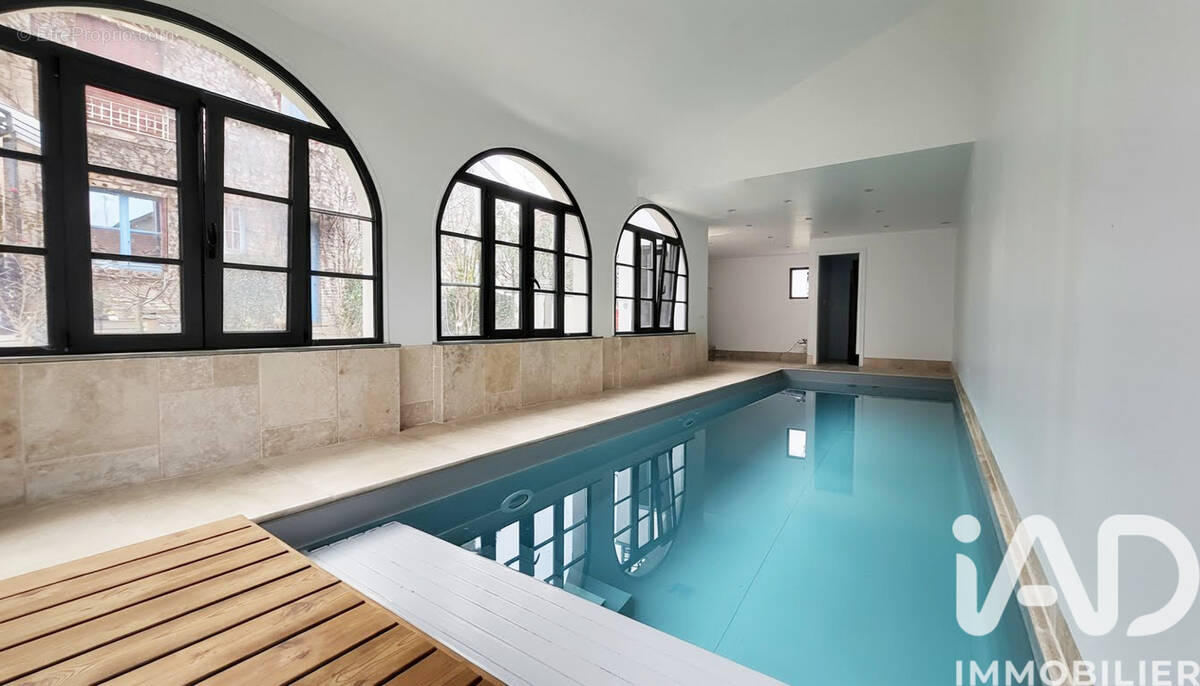 Photo 1 - Maison à COLOMBES