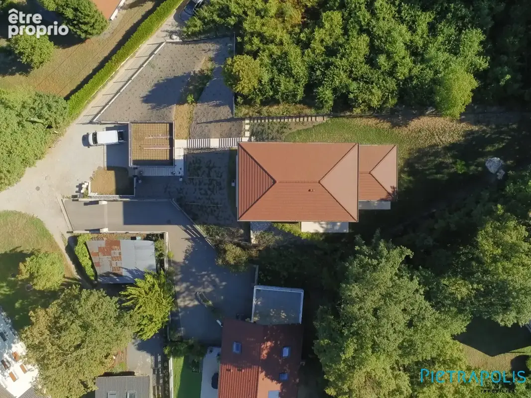 Maison 208 m² à Collonges-Sous-Saleve  - photo 4