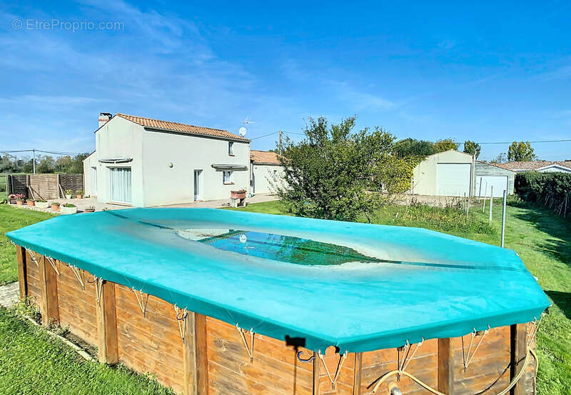 Maison à LE PERRIER