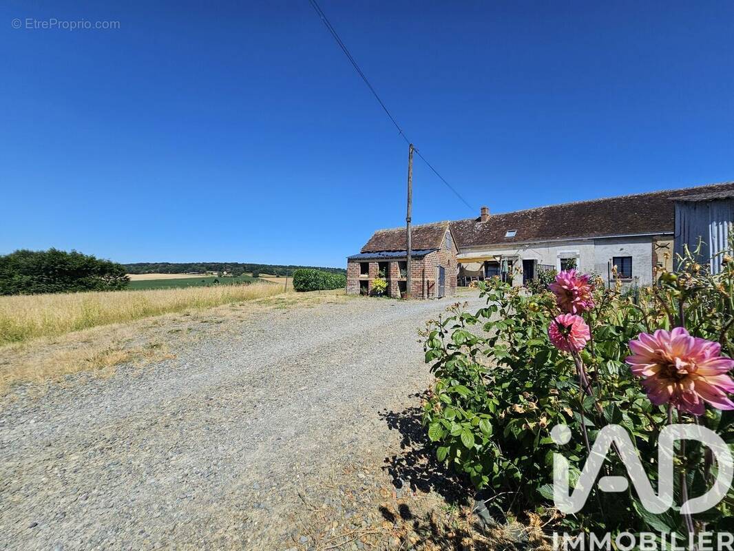 Photo 1 - Maison à LE PLESSIS-DORIN