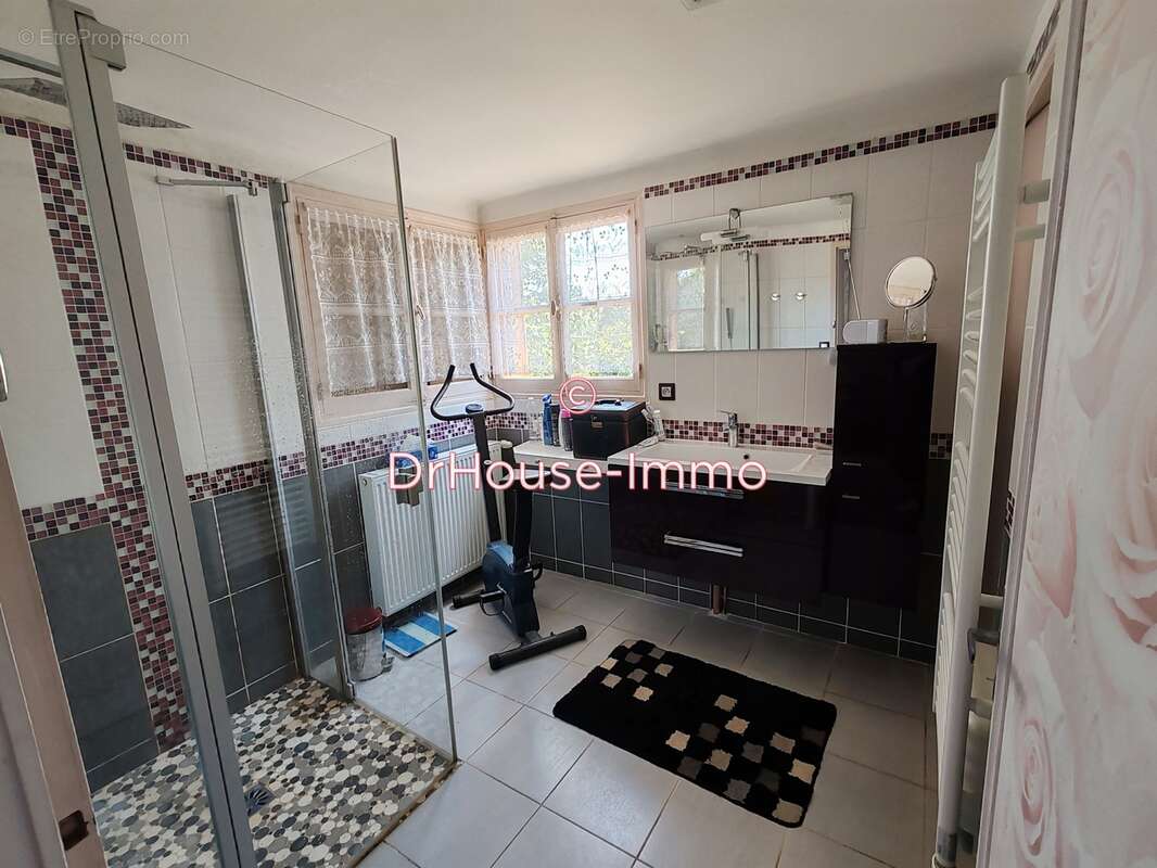 Maison à PORT-DE-PILES