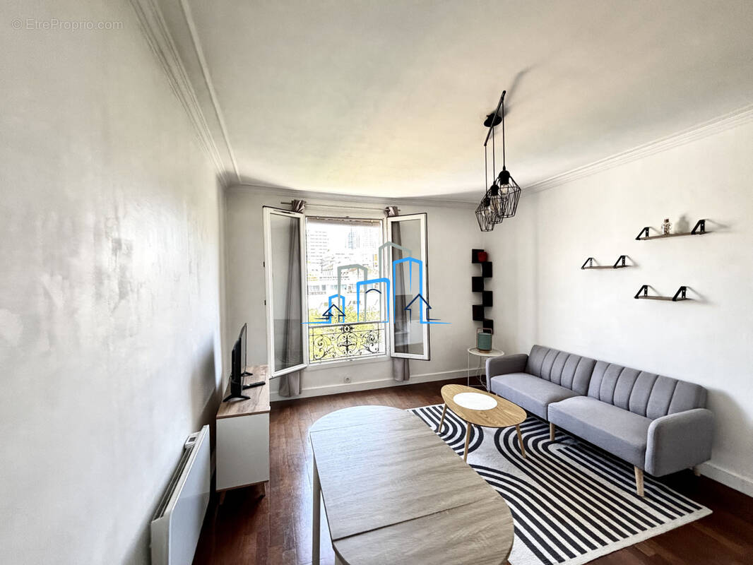 Appartement à PARIS-19E