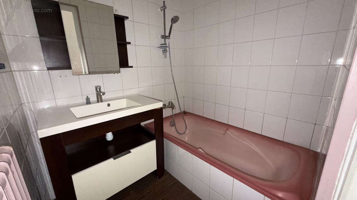 Appartement à MEZIERES-SUR-SEINE