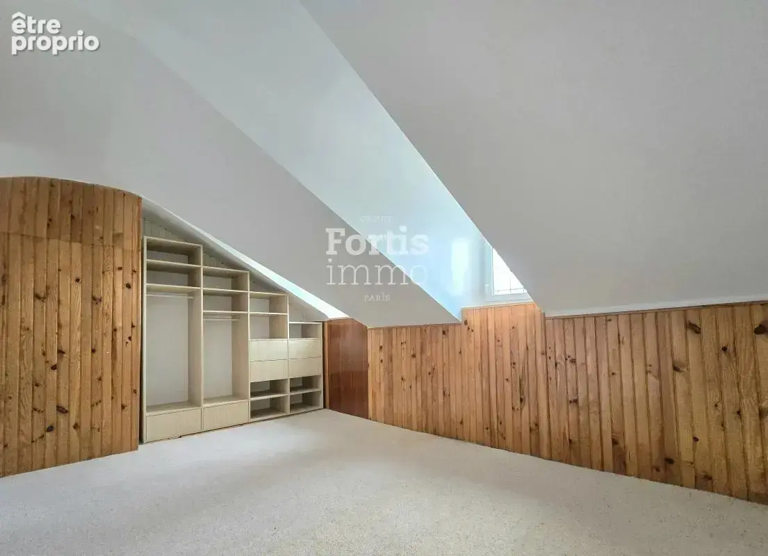 Paris 2 - duplex de 3 pieces, dernier etage avec vue degagee - photo 11
