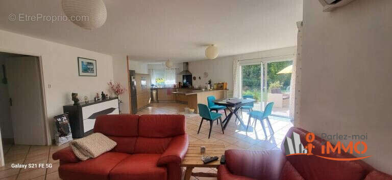 Maison à VEYRINS-THUELLIN