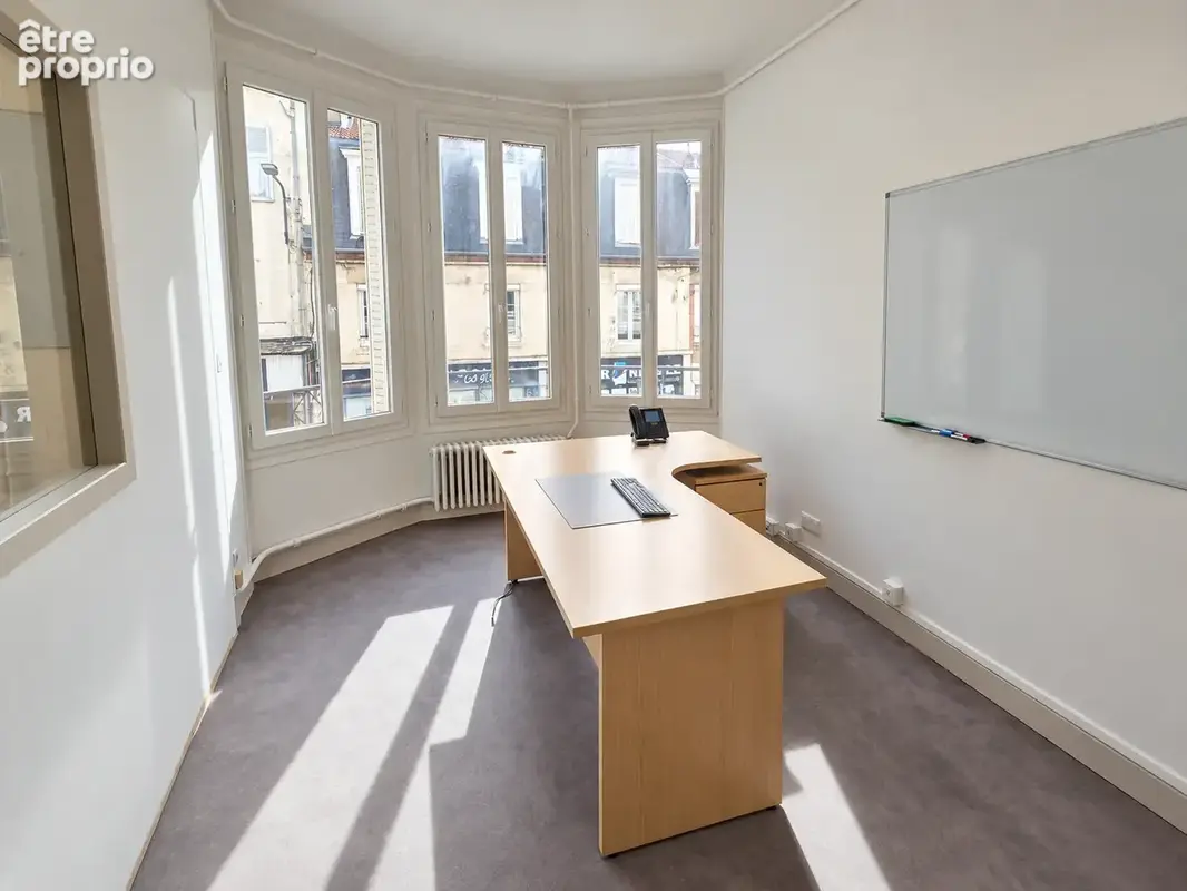 Moulins   hypercentre   appartement t3 de 55 m2 - photo 1