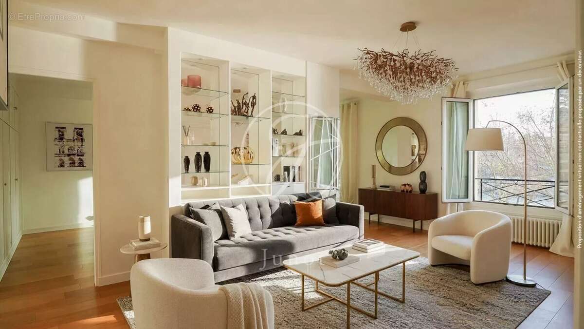 Appartement à PARIS-16E