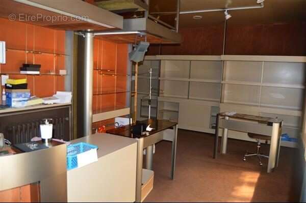 Appartement 450 m² à Vierzon  - photo 4