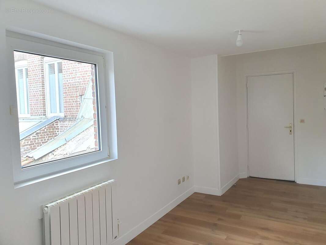 Lille studio secteur Parvis Saint-Michel-Rue d'Artois - photo 2