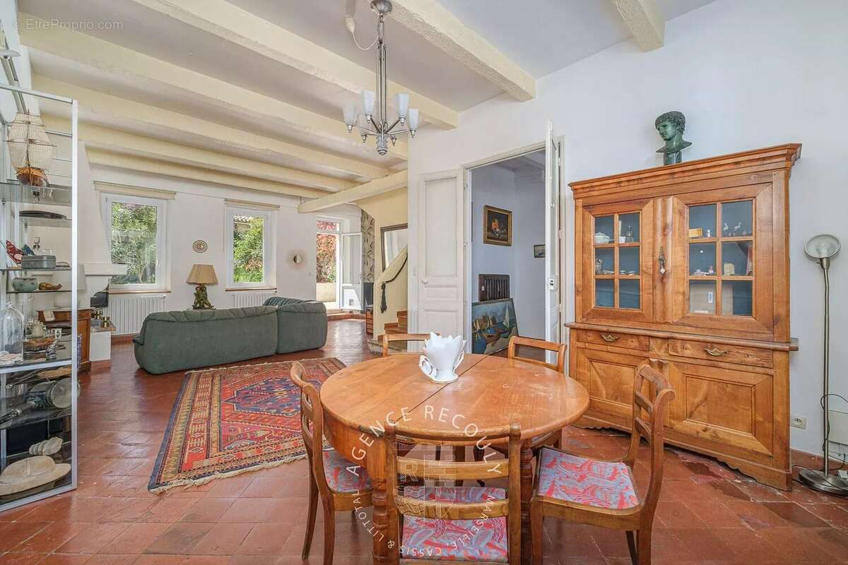 Maison à MARSEILLE-7E