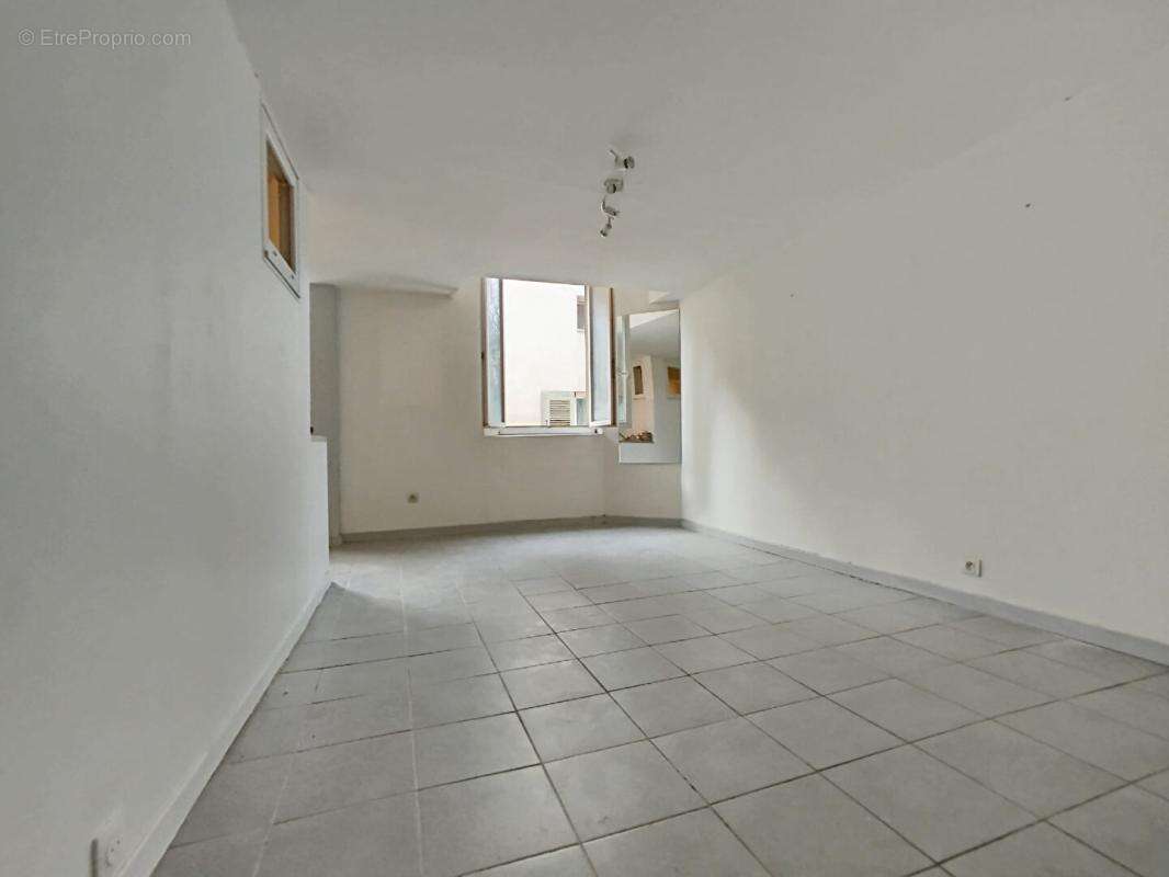 Appartement à BARJOLS