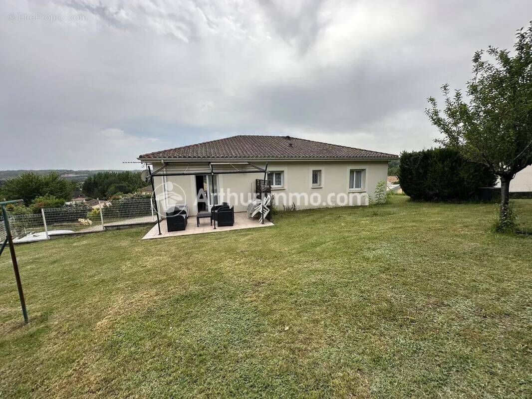 Maison à SAINT-ASTIER