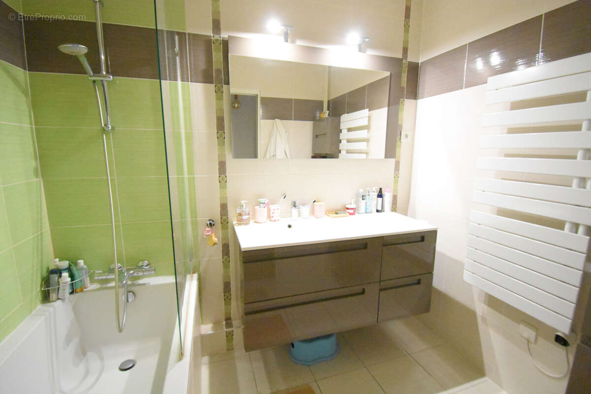 Appartement à VILLE-D'AVRAY
