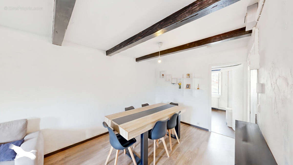 Appartement à MARSEILLE-11E