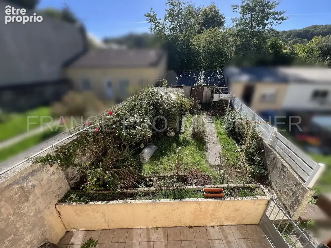 Maison à rénover de 102 m2 avec 4 chambres et jardin - photo 16