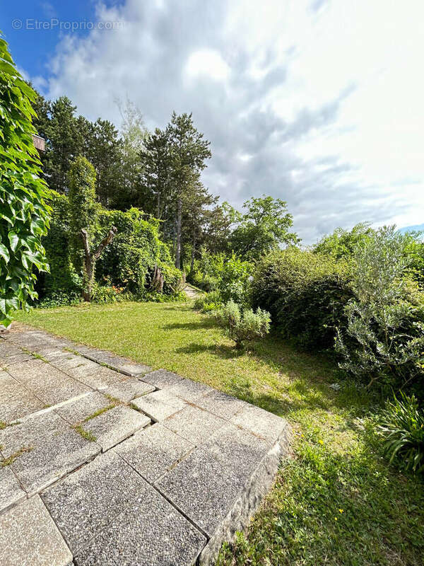 Appartement à BIVIERS