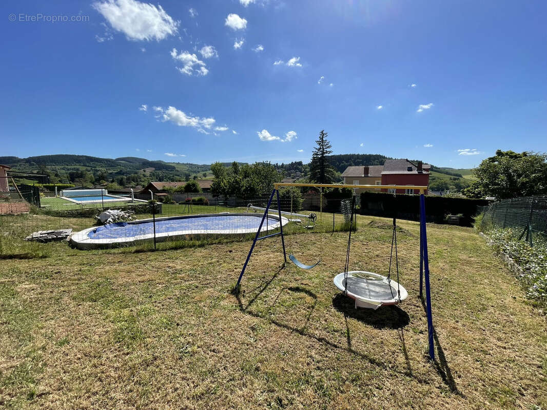 Photo 2 - Maison à AMPLEPUIS