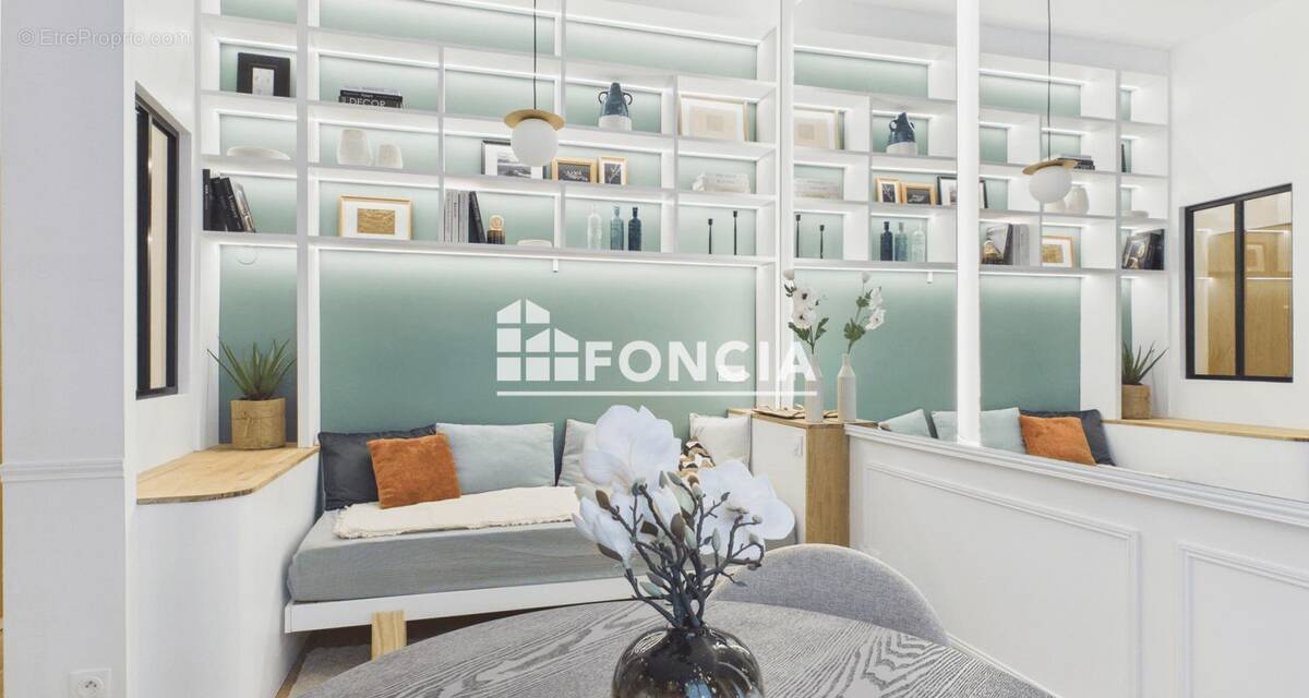 Appartement à PARIS-15E