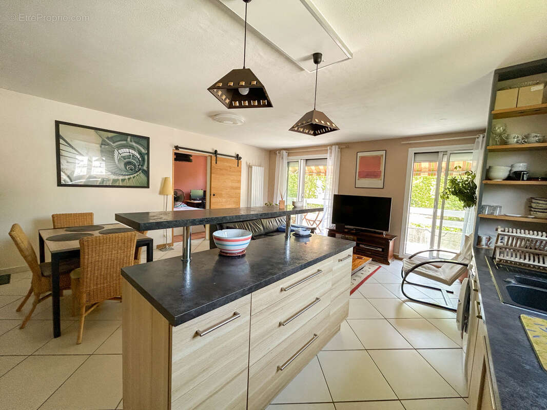 Quartier Aritxague -T4 - 80m2 - photo 3