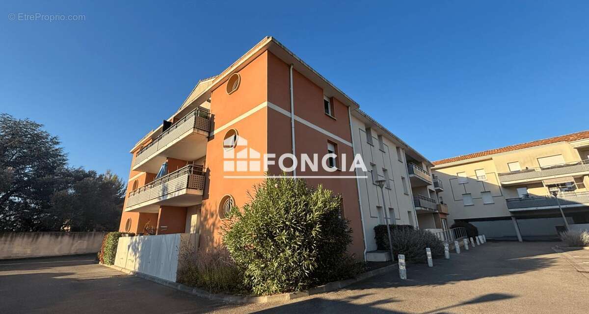 Exclusivite. lunel. special investisseur. appartement t3 de 75 m2 avec parking - photo 2
