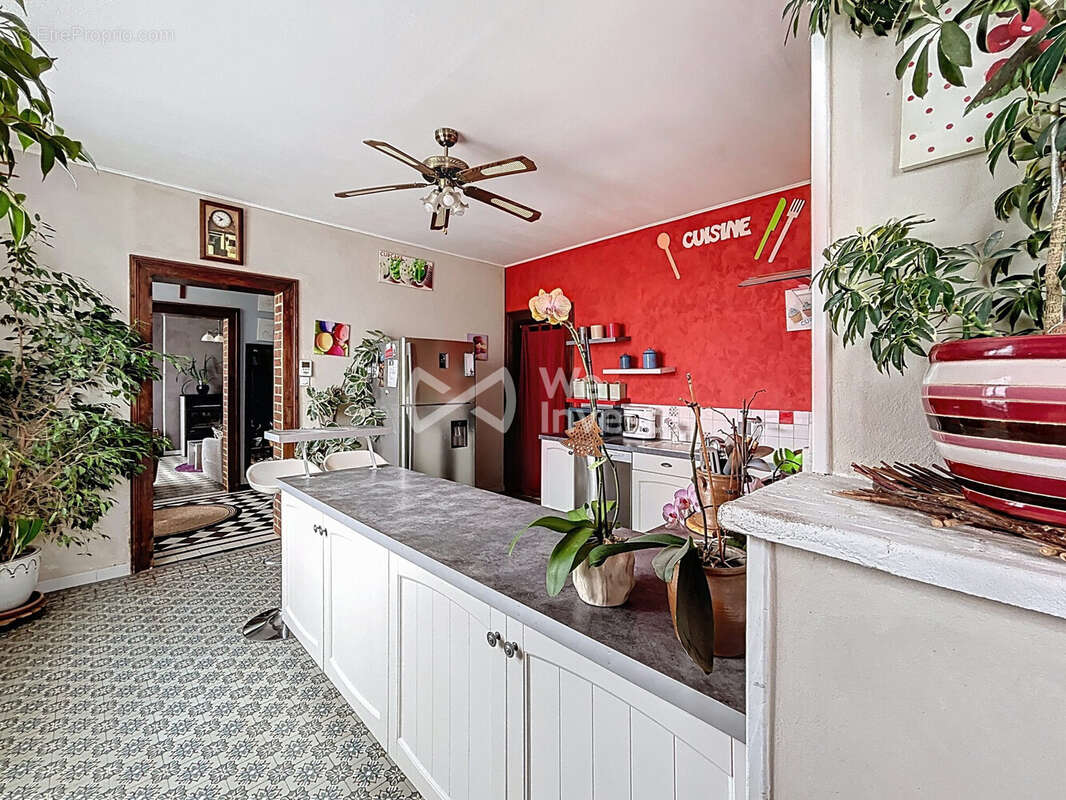 Maison à SAINT-REMY-CHAUSSEE