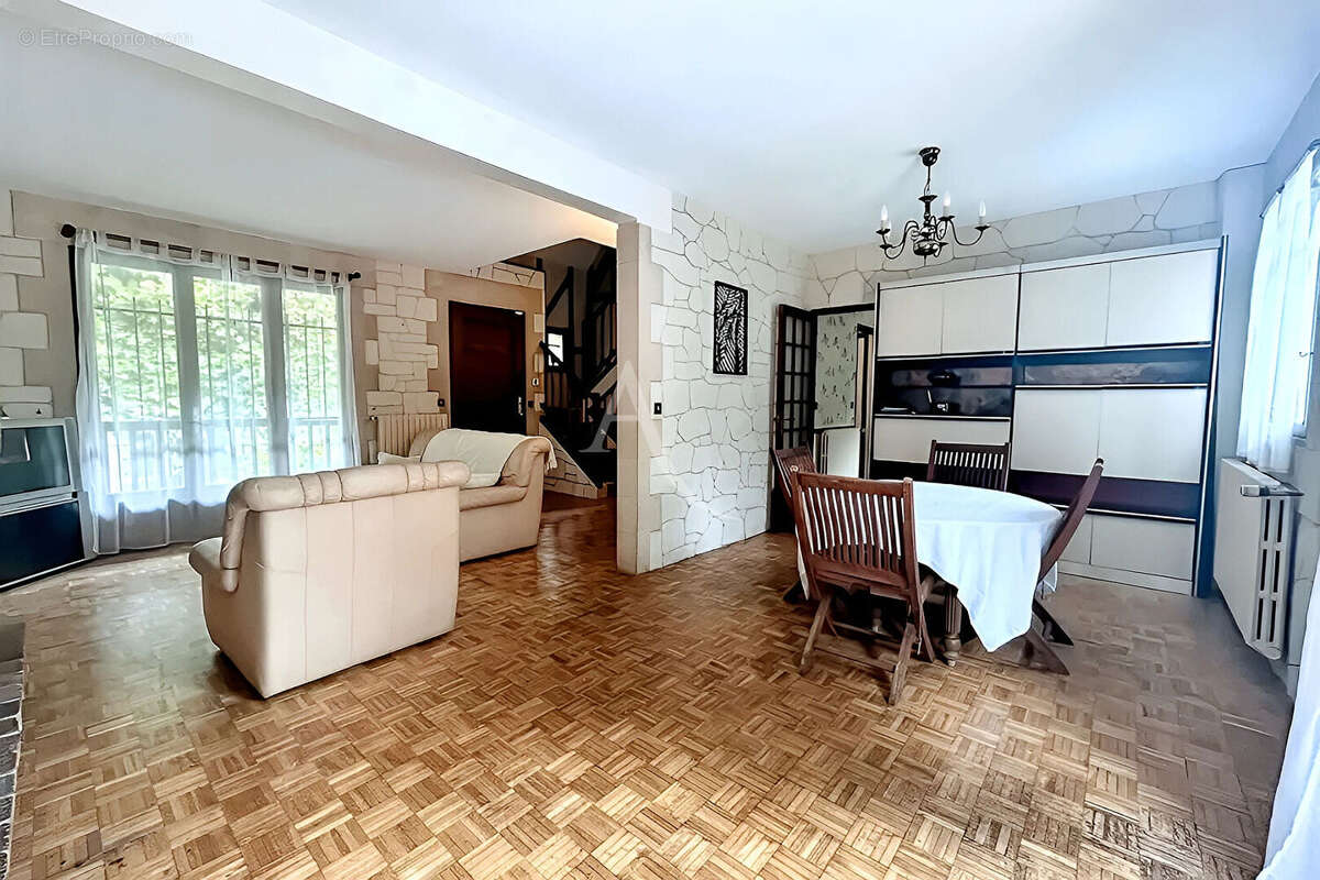Maison à VITRY-SUR-SEINE