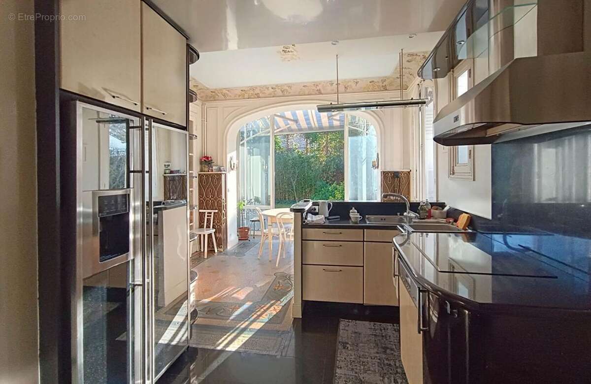 Maison à SAINT-MAUR-DES-FOSSES