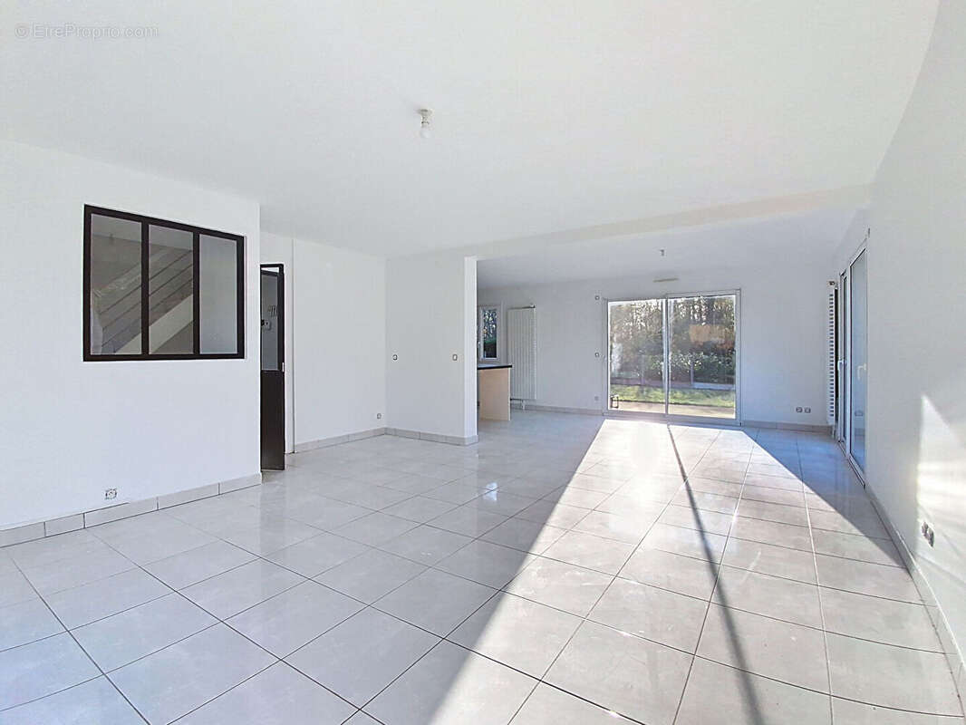 Maison à NOGENT-LE-PHAYE