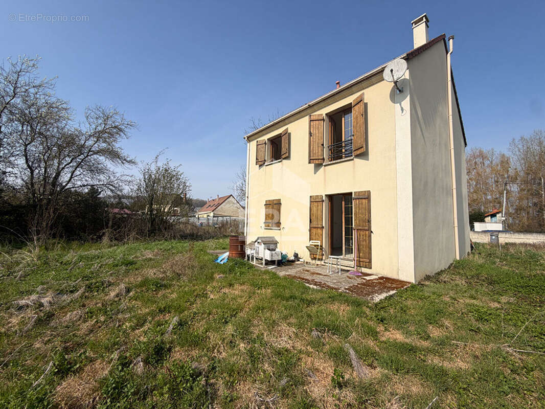Maison à BLERANCOURT